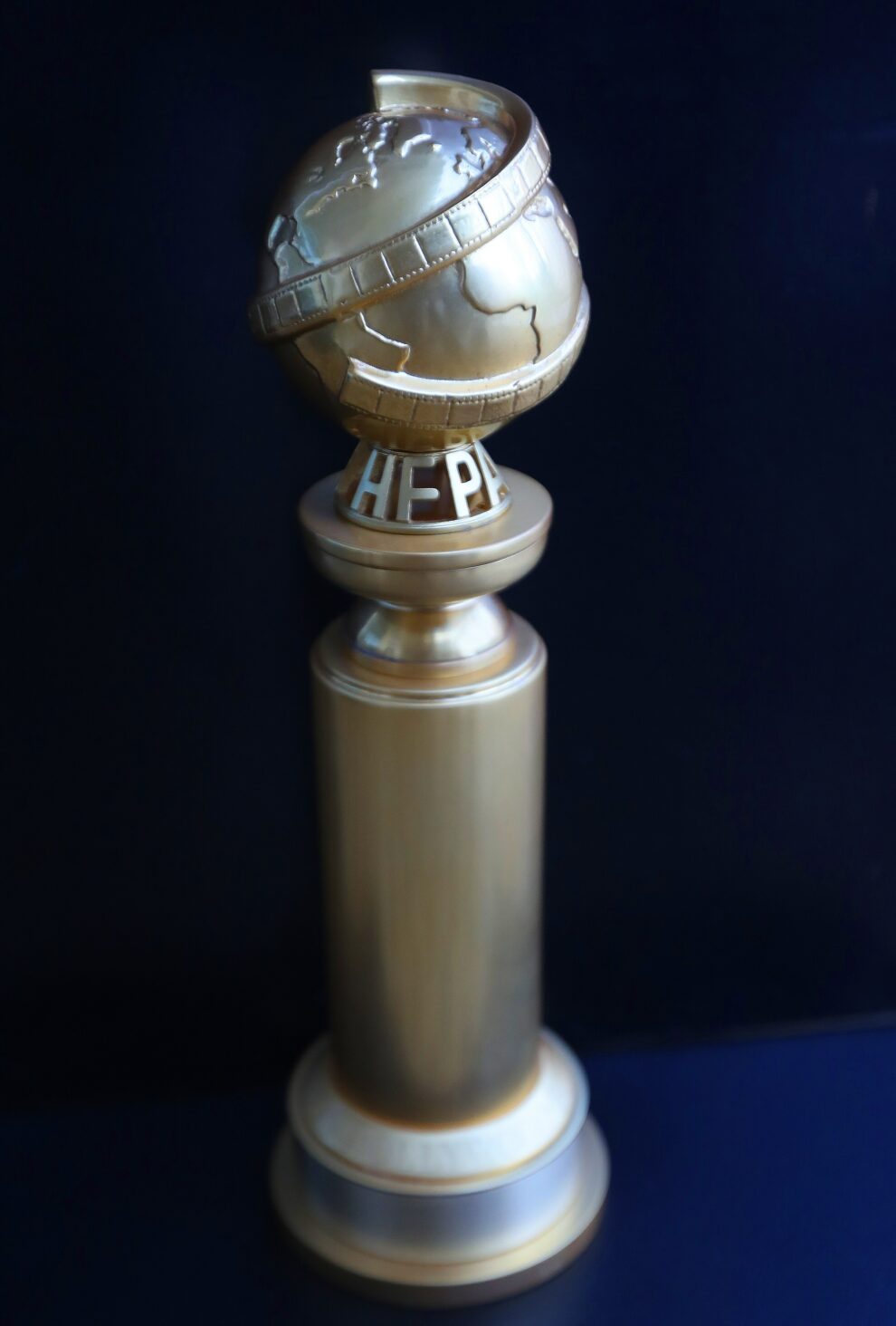 Hollywood Golden Globe Awards Replica Trophy In Zinc Alloy Material